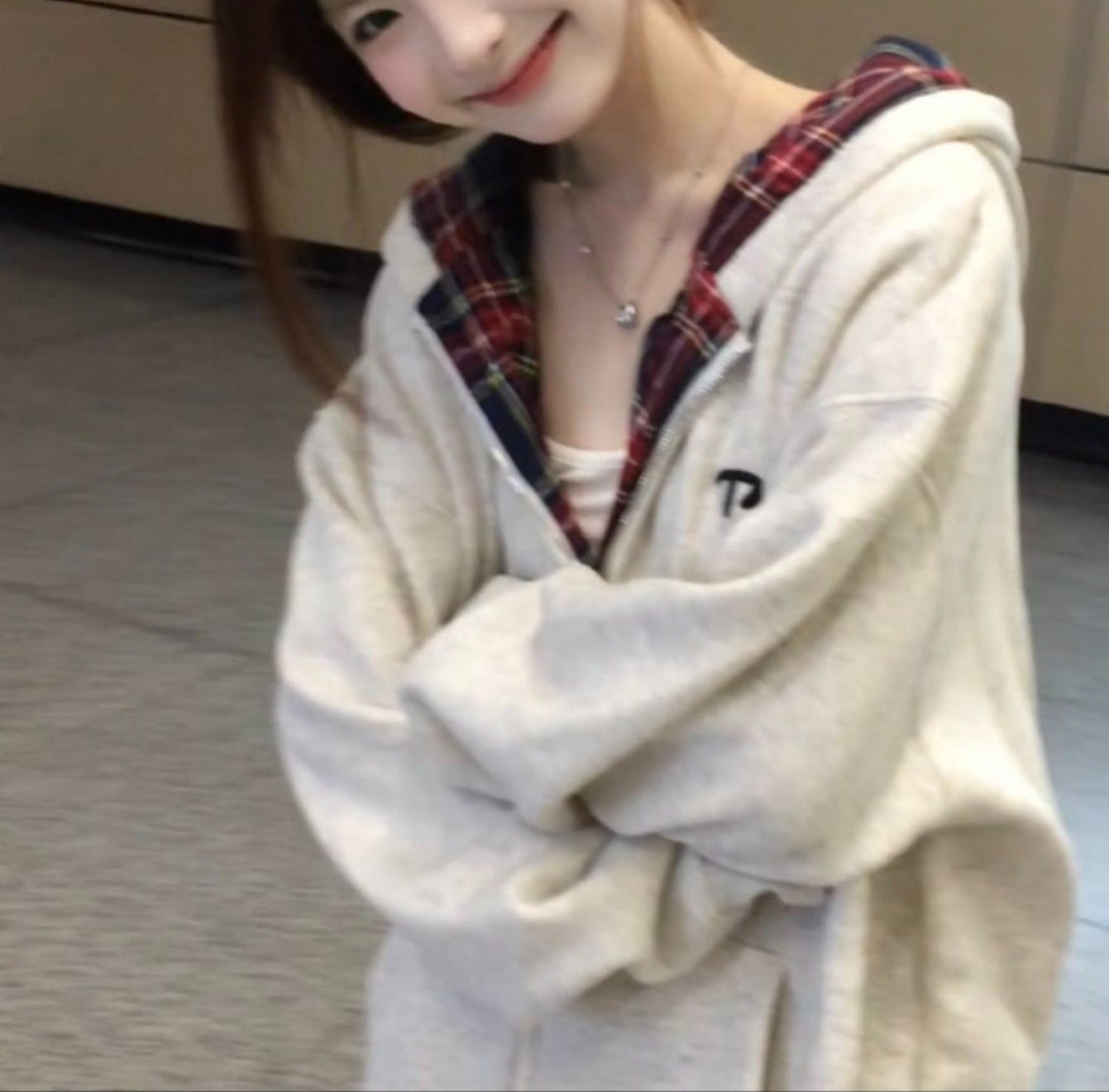 Women's Oversized Hooded Cardigan Sweater - Plaid Collar & Beige\u002FBrown\u002FBlack\u002FWhite\u002FRed Tartan Jacket, Cozy Winter Fall Coat, Casual Elegant Outerwear (Hand Wash\u002FDry Clean) for Layering
