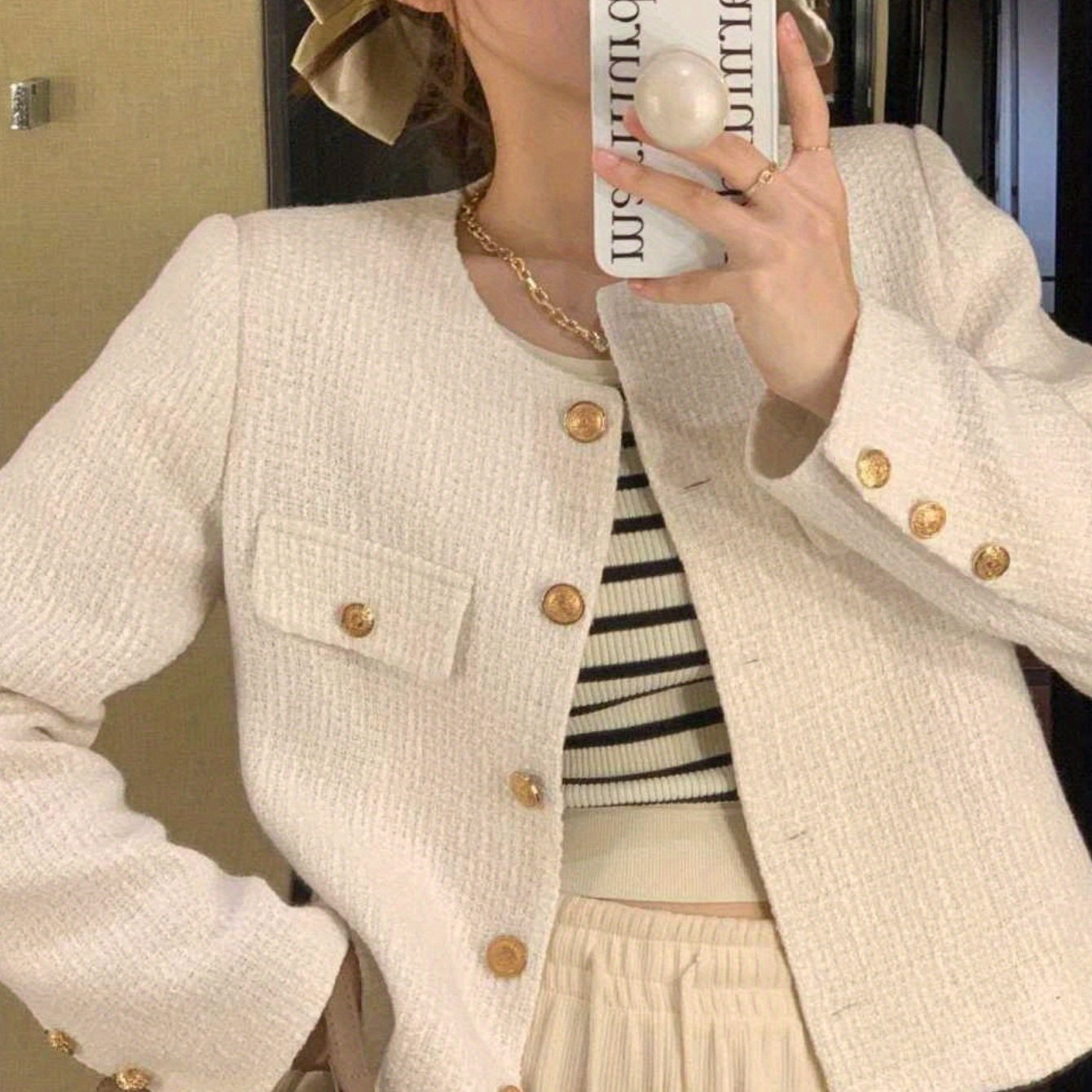 A New Women'S Autumn Jacket with a Loose, Short Style That Is Versatile And Has a Trendy French Vibe.