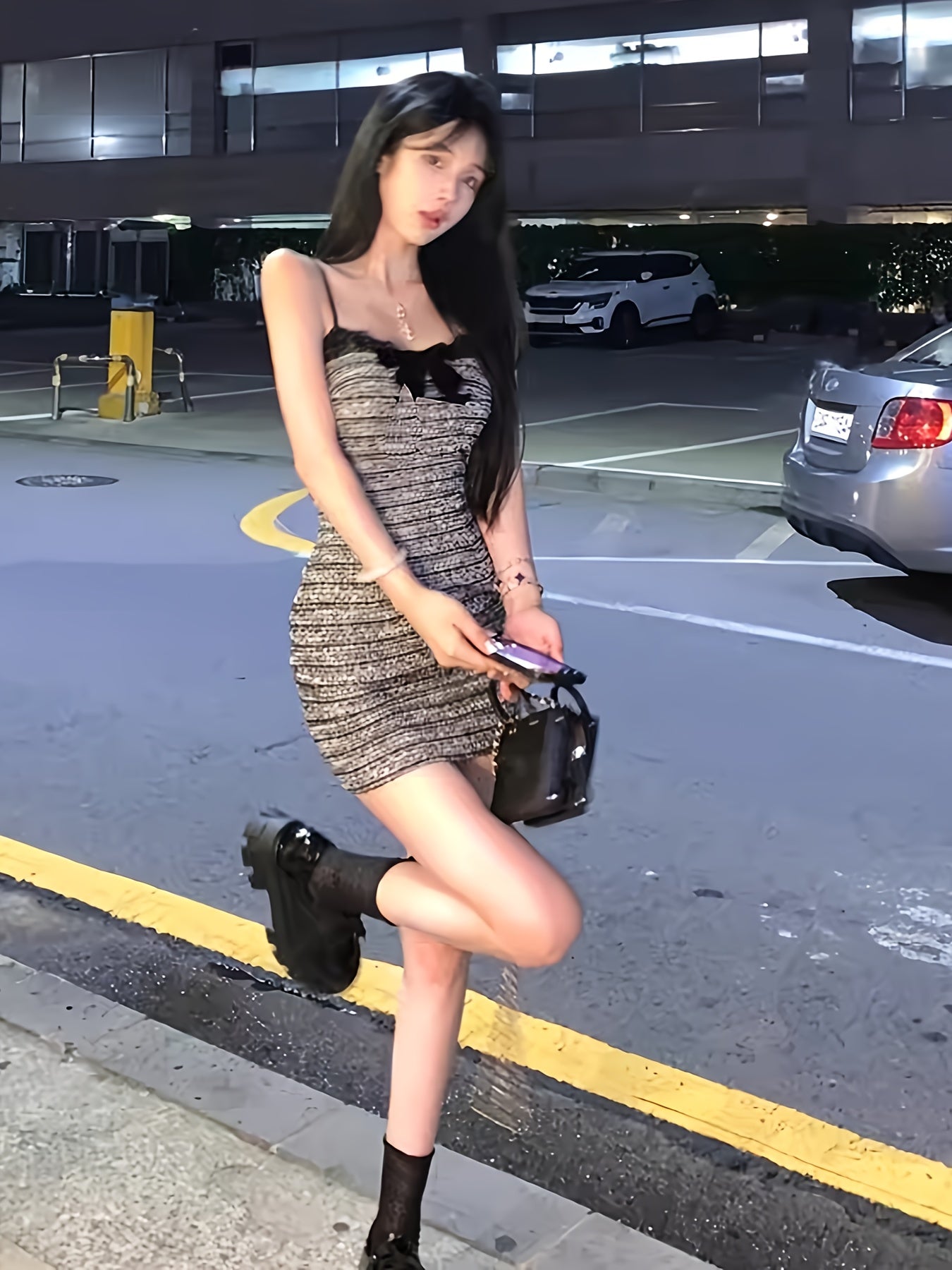 This bow strappy dress features a summer hot with a cinched waist and a stylish design. It's a short skirt with a French chanty style