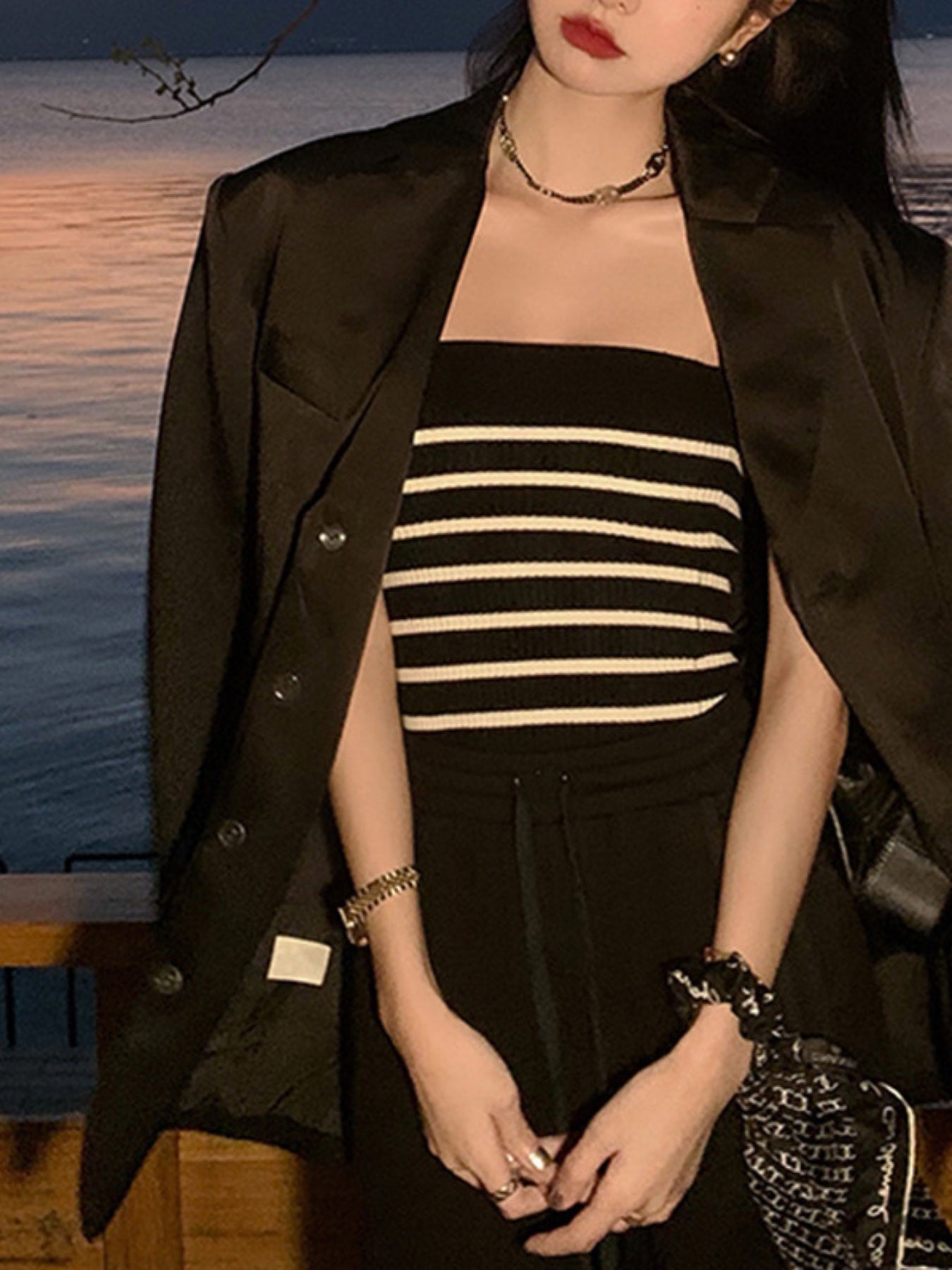 Women'S Sleeveless Casual Vest - Chic Horizontal Stripe Tank Top, Elegant Slim-Fit Strapless Camisole with Contrast Trim, Black & White Stripes, Perfect for Summer Outfits, Ladies Tank Tops