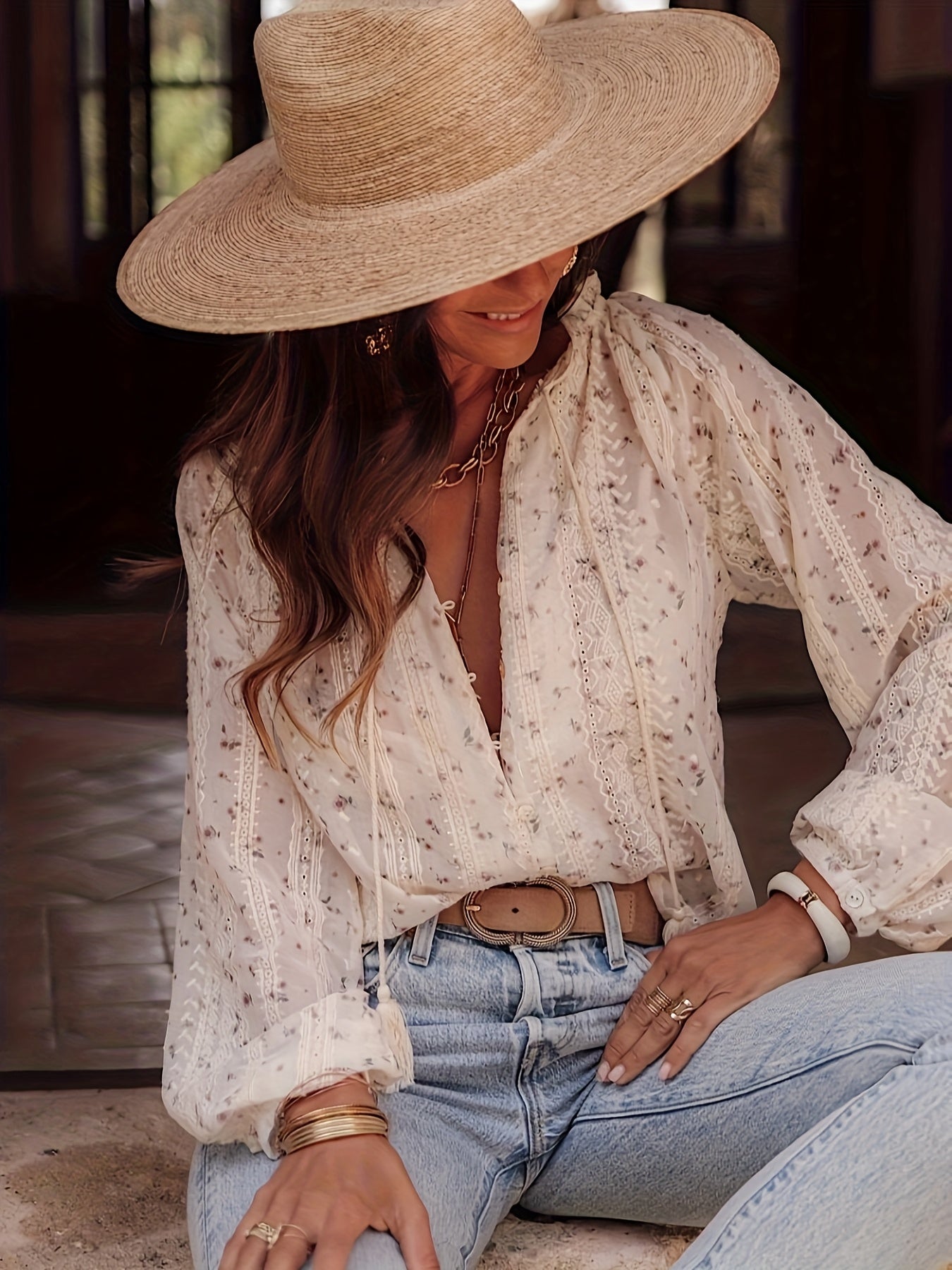 Women's Bohemian Floral Print Shirt Blouse - Elegant Round Neck Long Sleeve Non-Stretch Blouse with White & Beige Large Flower Pattern, Casual to Formal Wear for Spring\u002FFall, Hand Wash\u002FDry Clean, Boho Chic Top for Weddings & Festivals