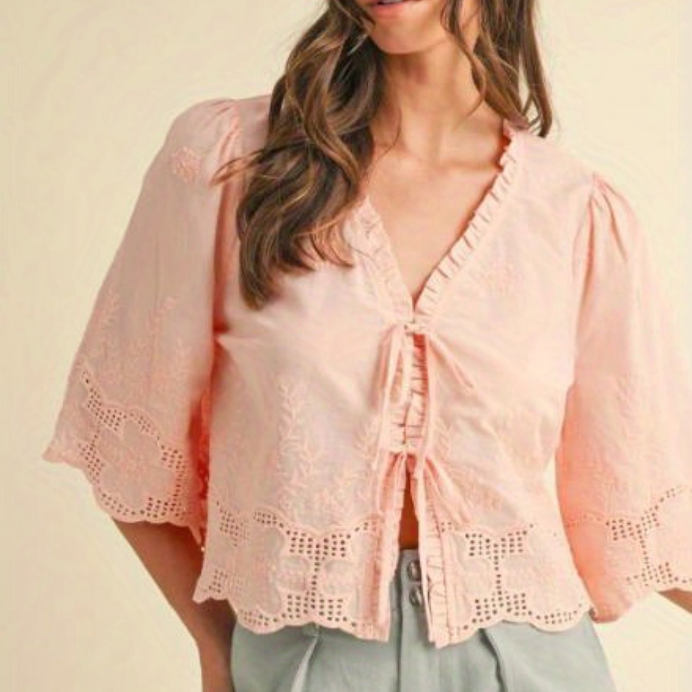 Women's Pink Cropped Blouse - V-Neck Tie Detail & Bubble Sleeves Retro Romantic Top, Short Sleeve Non-Stretch Shirt for Casual Daily Wear & Holiday Outfits, Elegant Special Collection
