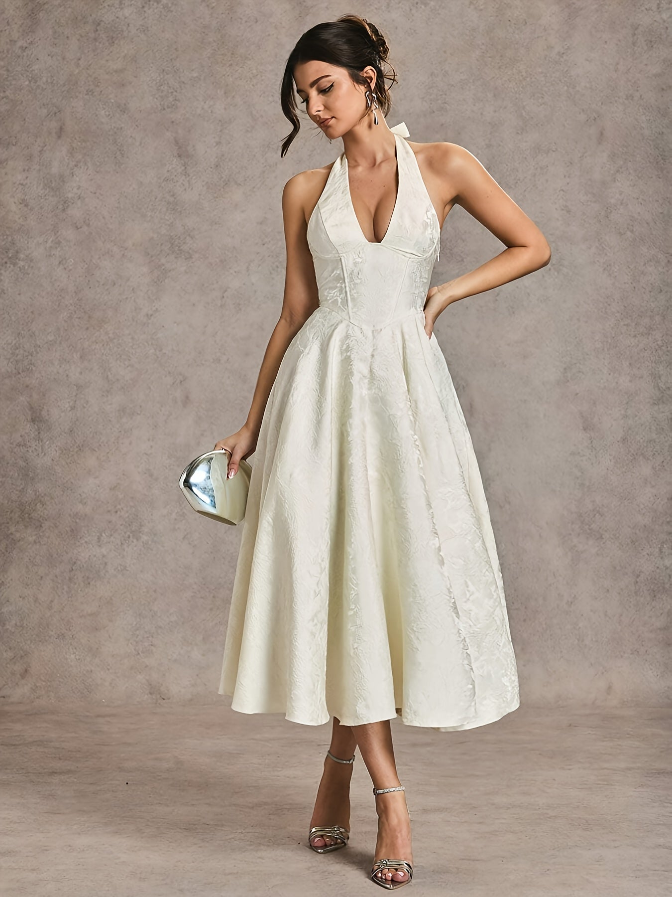 2025 New High-End Halter French Designer Light Wedding Dress with Jacquard Fabric, Sleeveless, Large Skirt, Elegant Little Dress for Women.