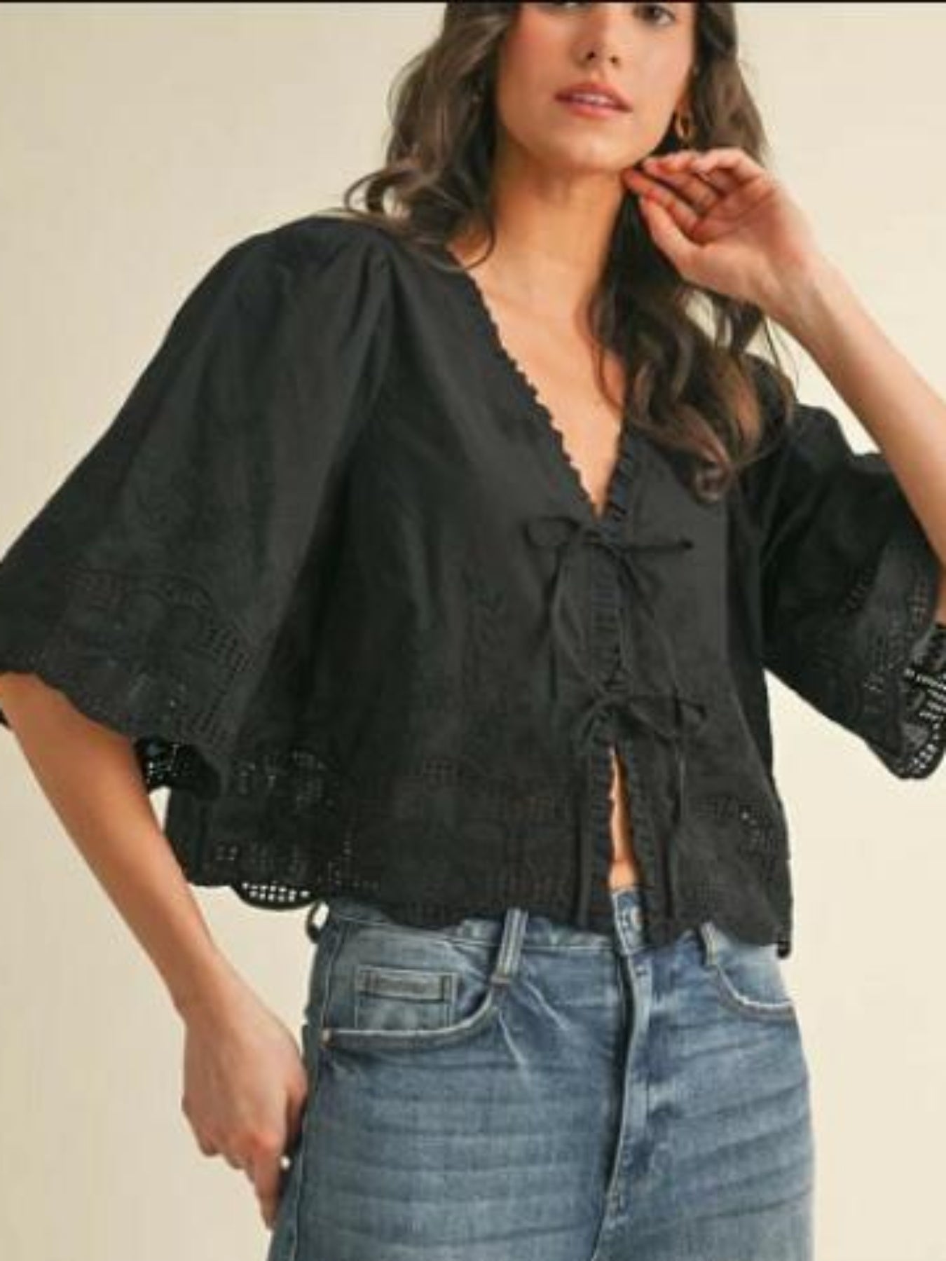 Women's Pink Cropped Blouse - V-Neck Tie Detail & Bubble Sleeves Retro Romantic Top, Short Sleeve Non-Stretch Shirt for Casual Daily Wear & Holiday Outfits, Elegant Special Collection