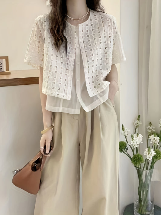 1 Women'S Summer Fake Two-Piece Short-Sleeved Shirt - Hollow Hook Flower Round Collar Open Single-Breasted Design, Loose, Thin And Breathable, Hollow Outer Layer And Thin Inner Lining, Comfortable And Versatile, Fashionable And High-End