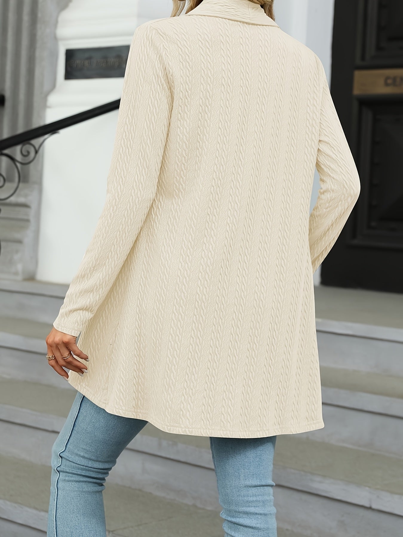 Women's Casual Solid Color Turn- Collar Pleated Textured Long Sleeve Jacket for Commuting and Outings, Elegant Versatile Spring\u002FAutumn Outerwear
