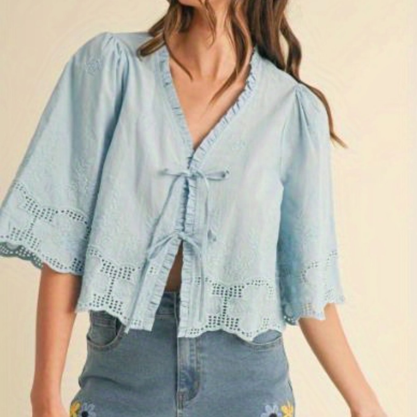 Women's Pink Cropped Blouse - V-Neck Tie Detail & Bubble Sleeves Retro Romantic Top, Short Sleeve Non-Stretch Shirt for Casual Daily Wear & Holiday Outfits, Elegant Special Collection