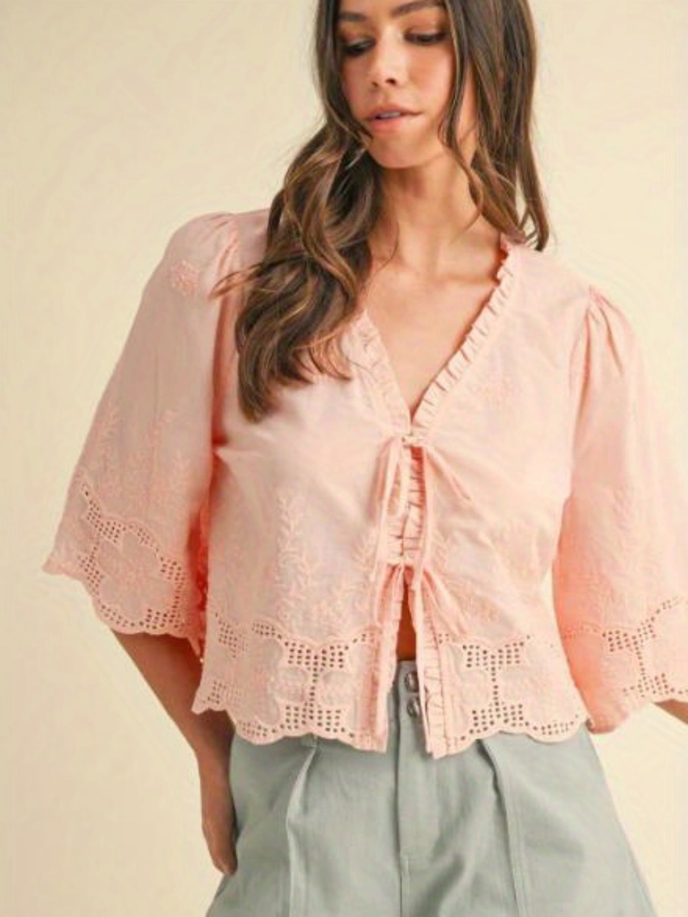 Women's Pink Cropped Blouse - V-Neck Tie Detail & Bubble Sleeves Retro Romantic Top, Short Sleeve Non-Stretch Shirt for Casual Daily Wear & Holiday Outfits, Elegant Special Collection