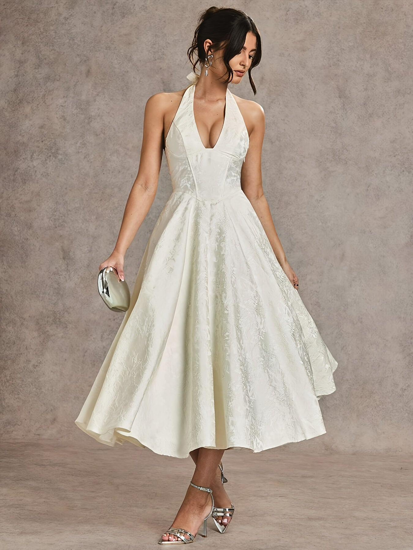 2025 New High-End Halter French Designer Light Wedding Dress with Jacquard Fabric, Sleeveless, Large Skirt, Elegant Little Dress for Women.