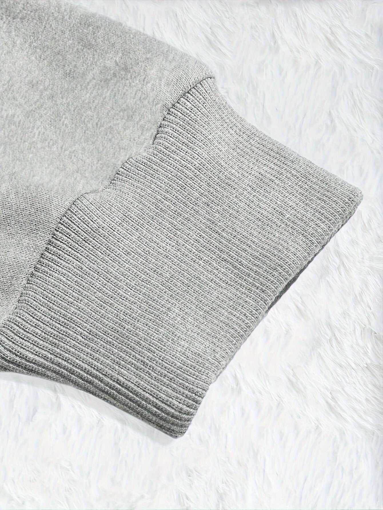 Cozy Polyester Hoodie Cozy Light Gray Polyester Zip-Up Hoodie - Chic Women's Crop Sweatshirt with Ribbed Hem, Long Sleeves for Fall & Winter, Machine Washable